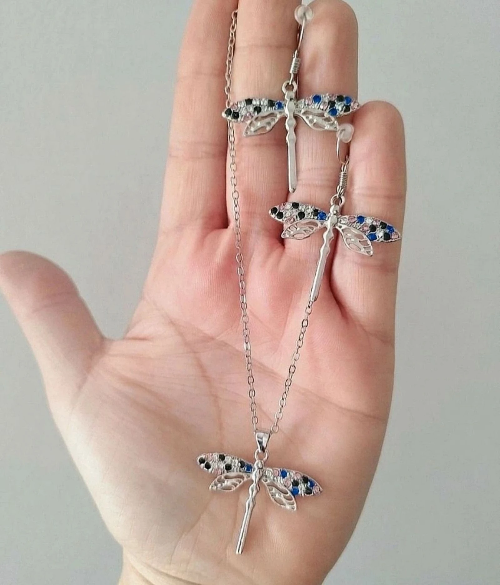 Conjunto de colar e brincos borboleta prateado